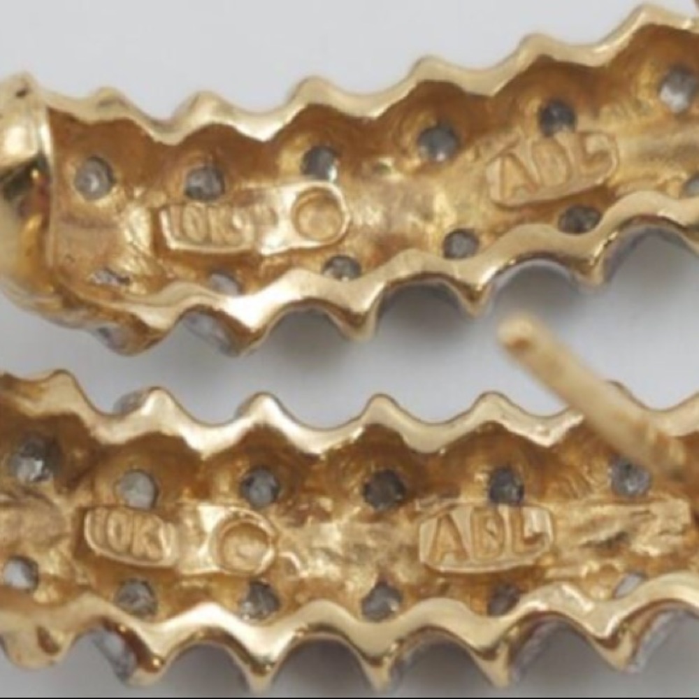 Gorgeous Preloved Solid 10k Double Row Diamond Ac… - image 4